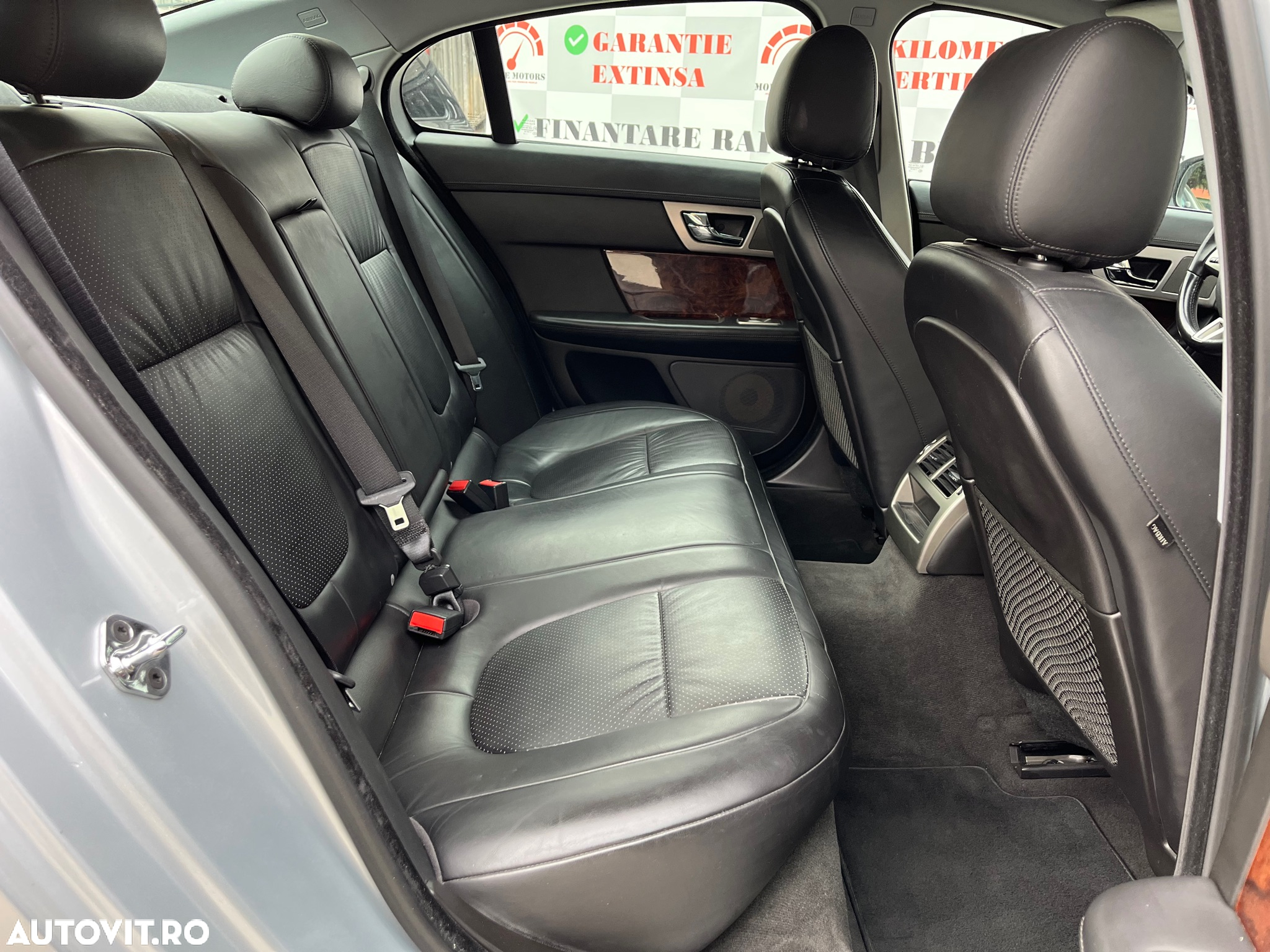 Jaguar XF 4.2 Supercharged - 16