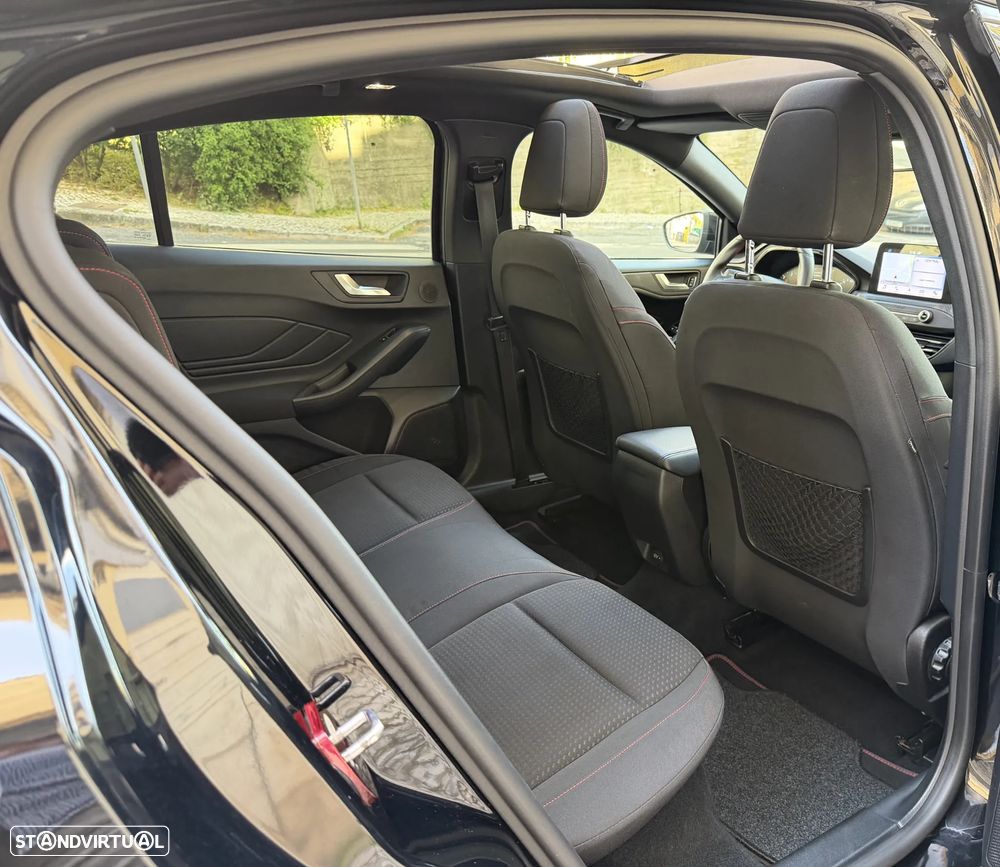 Ford Focus 1.5 TDCi ECOBlue ST-Line X - 20