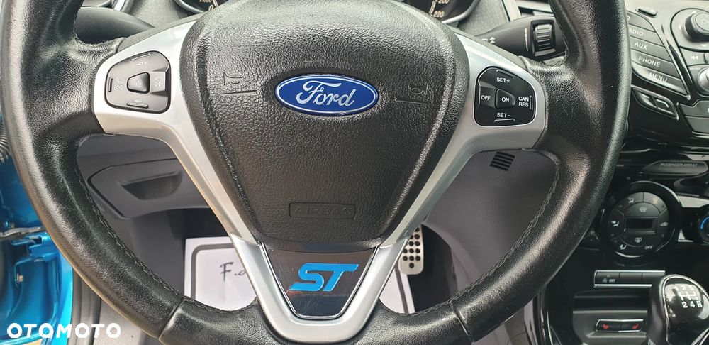 Ford Fiesta 1.0 EcoBoost STart-Stop ST-LINE - 12