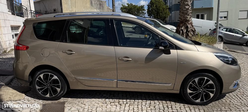 Renault Grand Scénic 1.5 dCi Bose Edition SS - 9