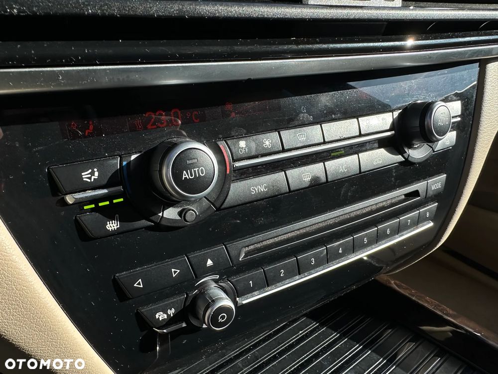 BMW X5 xDrive30d Sport-Aut - 33