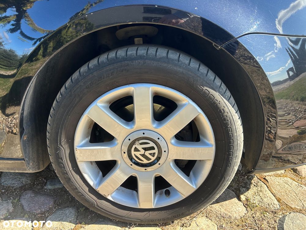 Volkswagen Touran 1.9 TDI Highline - 11