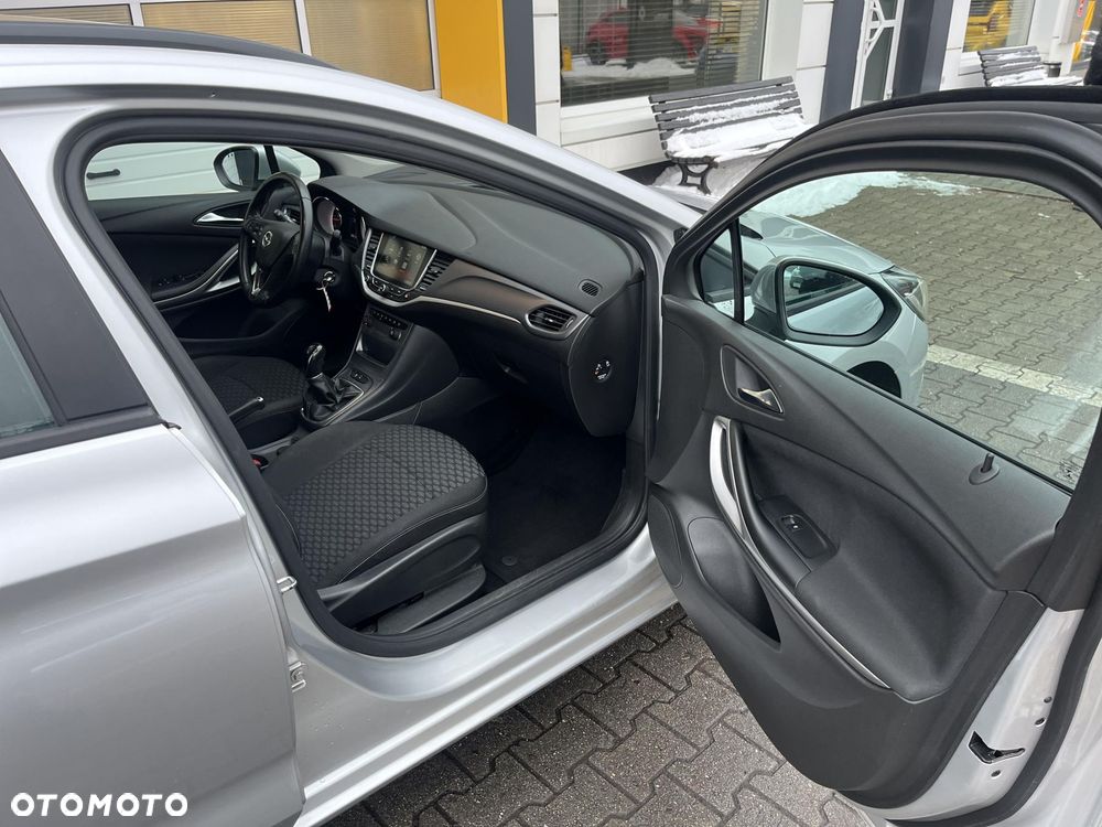 Opel Astra 1.6 CDTI Enjoy - 19