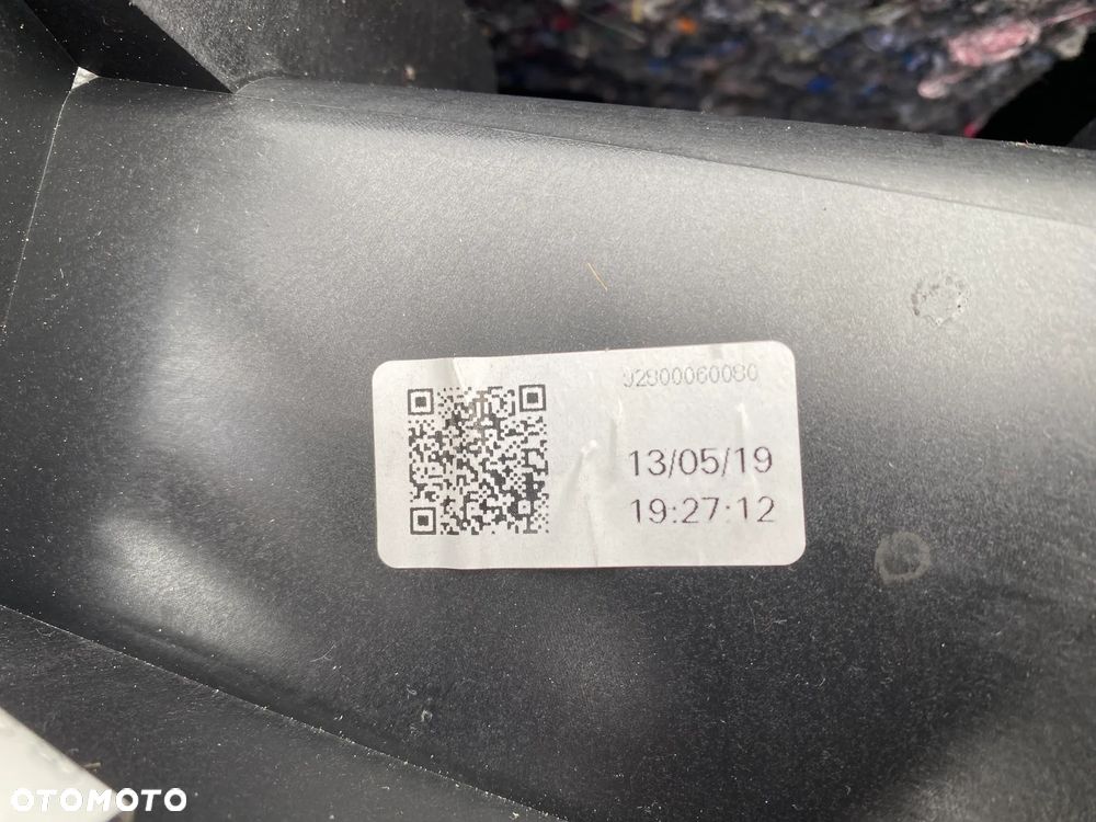 TUNEL ŚRODKOWY PEUGEOT RIFTER - 16