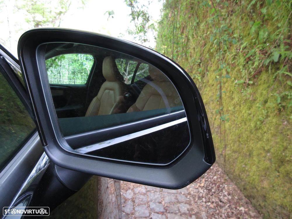 Volvo XC 40 2.0 D3 Momentum Plus Geartronic - 37