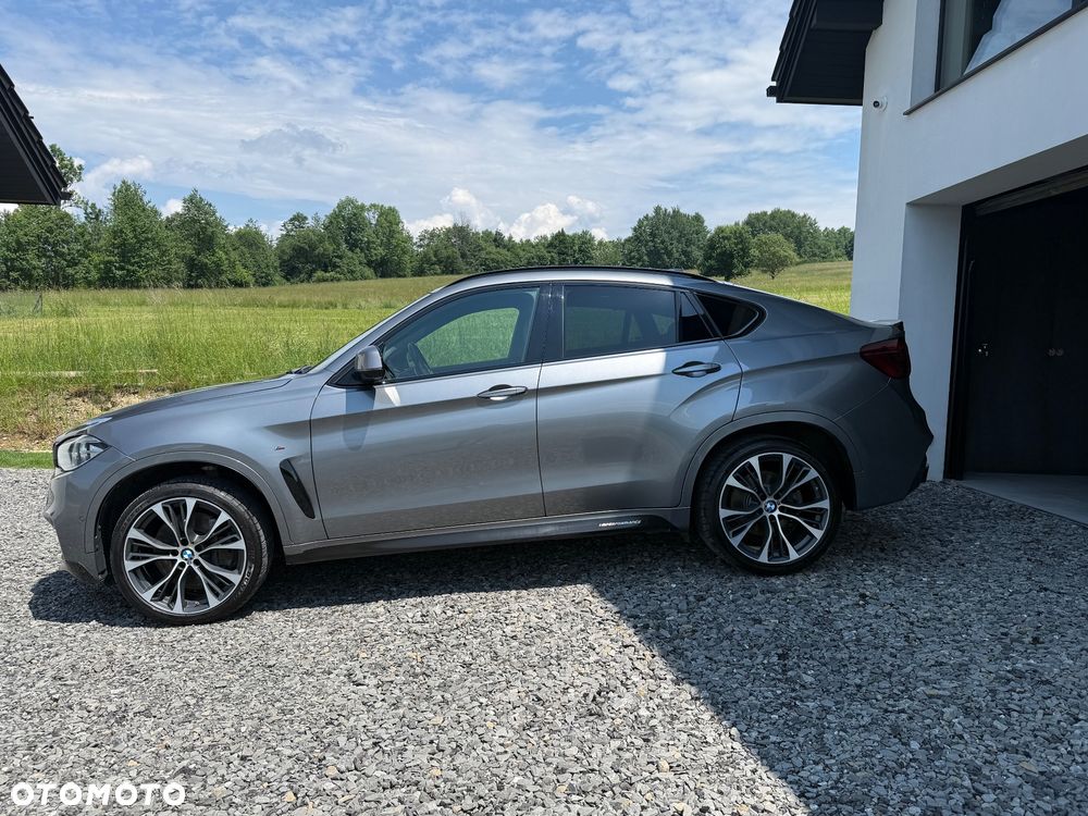 BMW X6M - 10