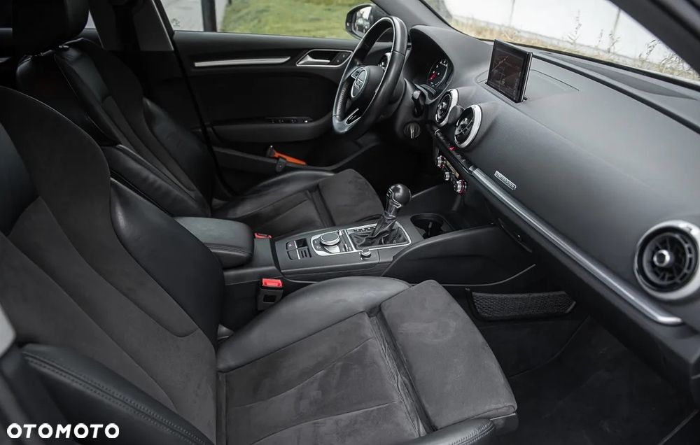 Audi A3 Sportback 40 TFSI Quattro S tronic - 31