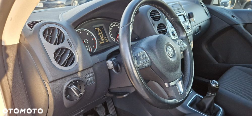 Volkswagen Tiguan 2.0 TDI DPF BlueMotion Technology CityScape - 17