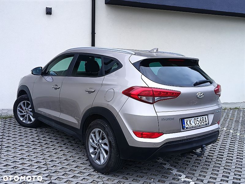 Hyundai Tucson blue 1.6 GDi 2WD Navi - 16