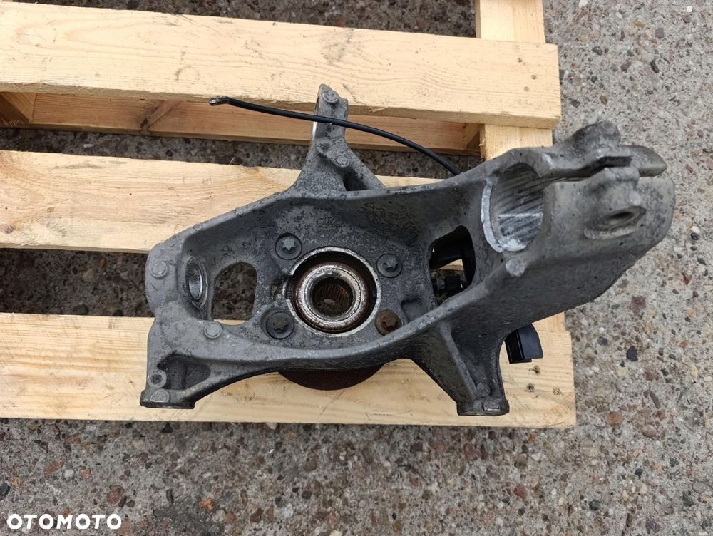 MERCEDES W177 A45 S LEWA PRZEDNIA ZWROTNICA A1773321700 - 1