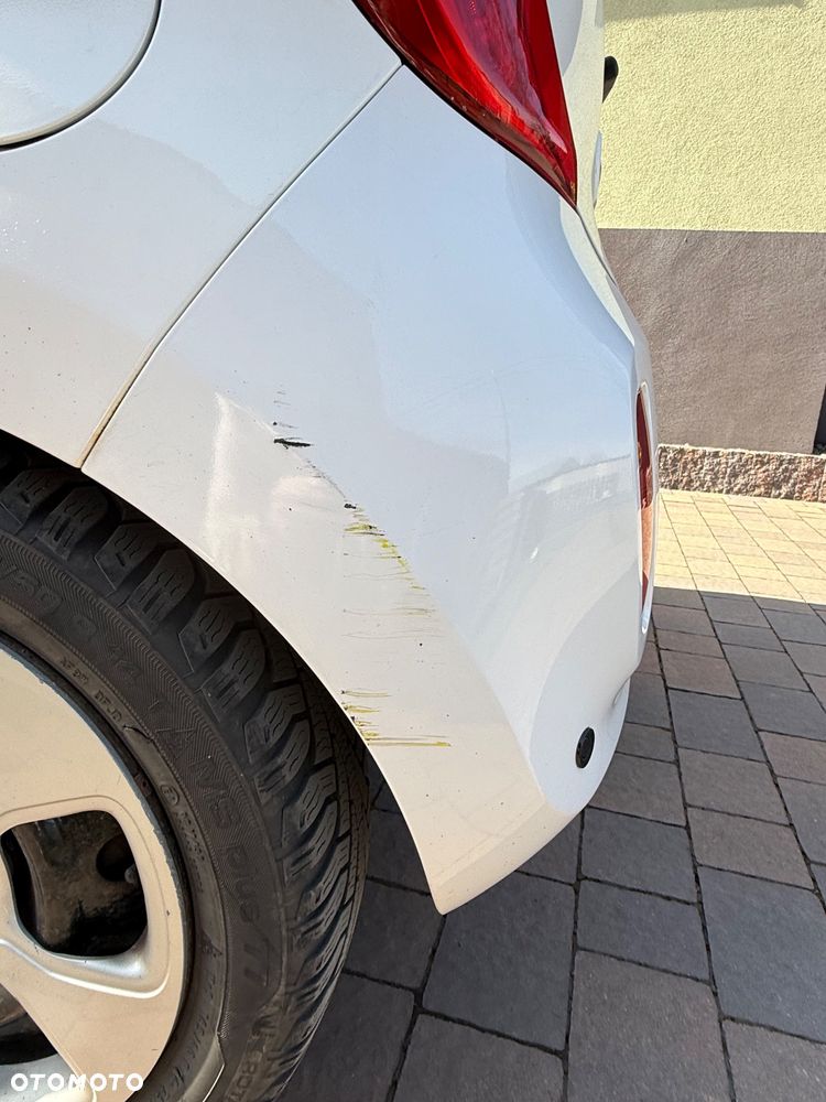 Kia Picanto 1.0 L - 6