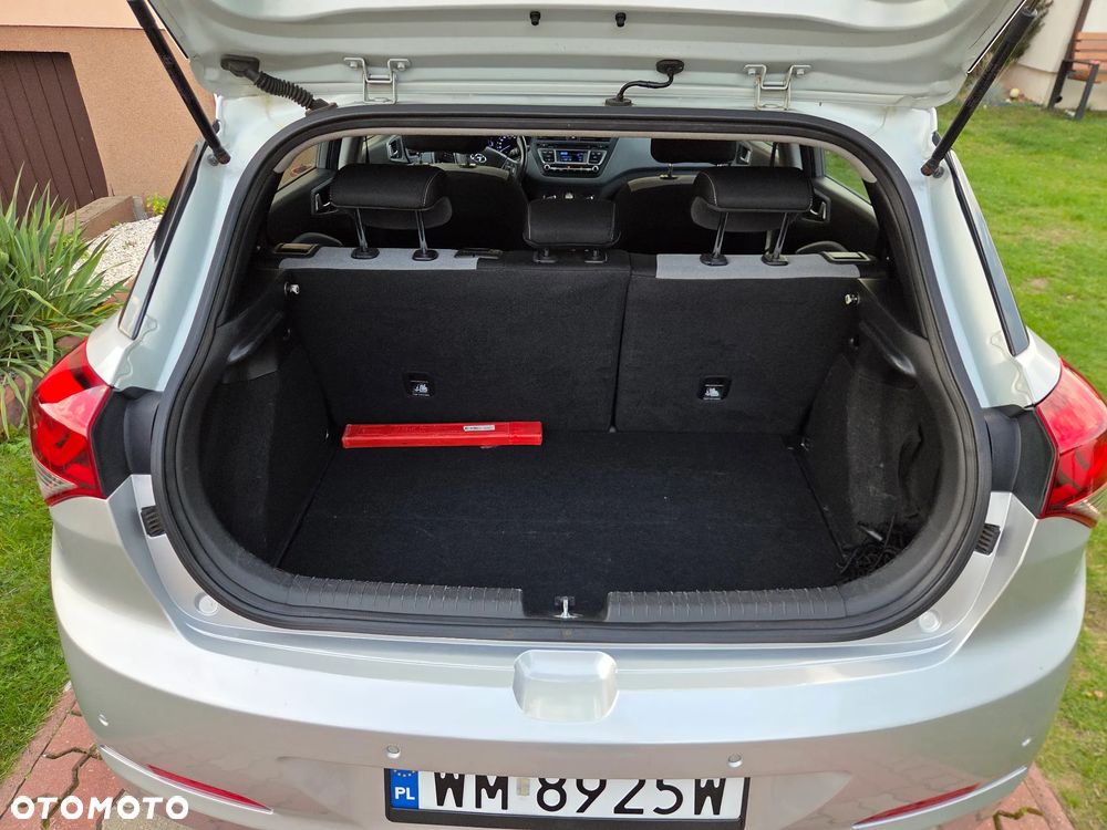 Hyundai i20 1.4 Classic + - 18