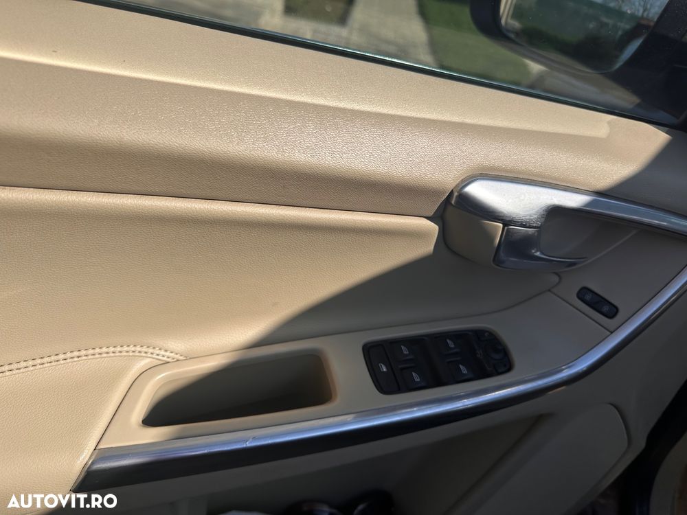 VOLVO XC60 2016 — imagine 2