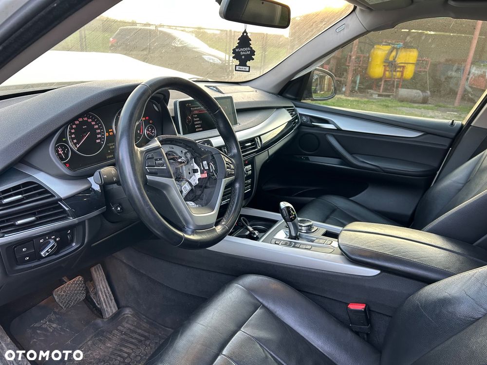BMW X5 xDrive25d - 14