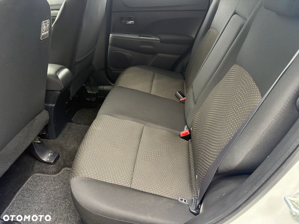 Mitsubishi ASX 1.6 Blue Sky Edition - 13