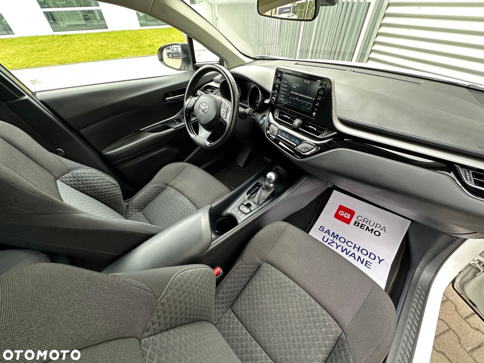 Toyota C-HR - 12