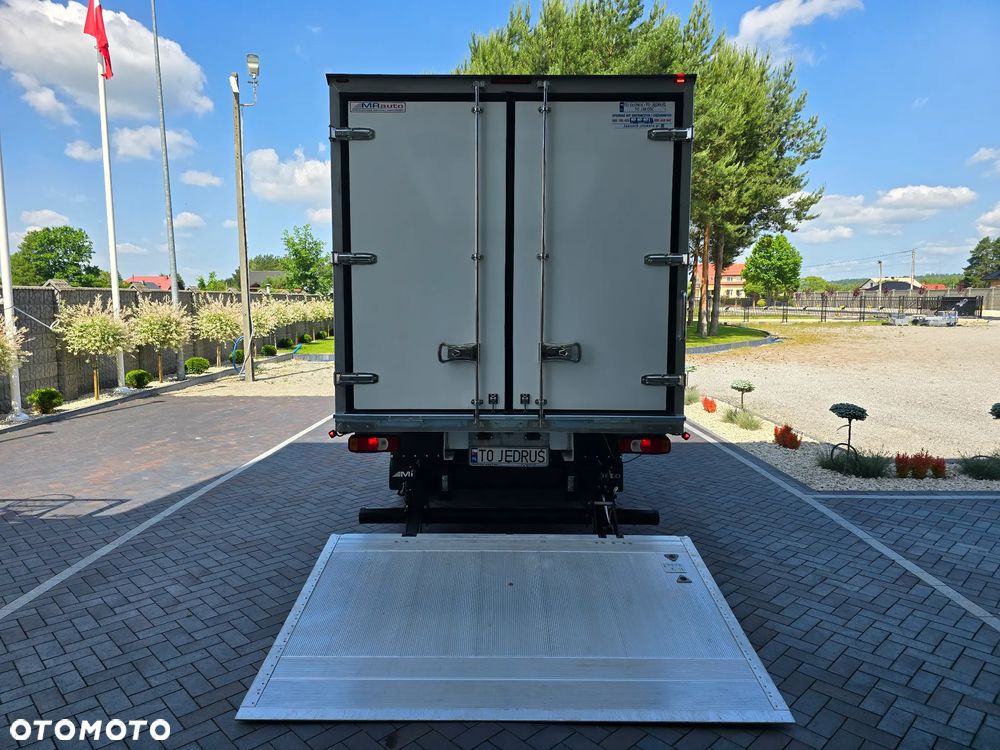 Iveco DAILY 50C18 MROŻNIA 8-PALETOWY + WINDA.1Tona AGREGAT Carrier -20*C +20*C 183Tyś km SERWIS DO OSTATNIEGO Km ASO IVECO SALON PL BOGATA OPCJA WYPOSAZENIA LED NAVI AKTYWNY TEMPOMAT FOTEL KIEROWCY PNEŁMATYCZNY - 15