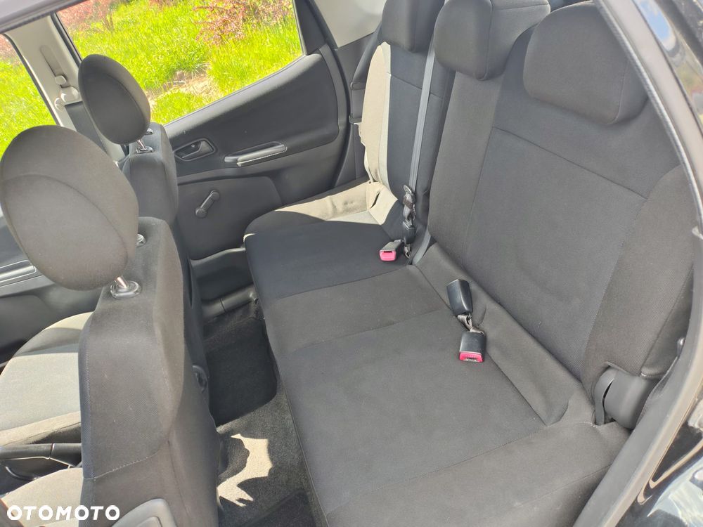 Suzuki Ignis - 27