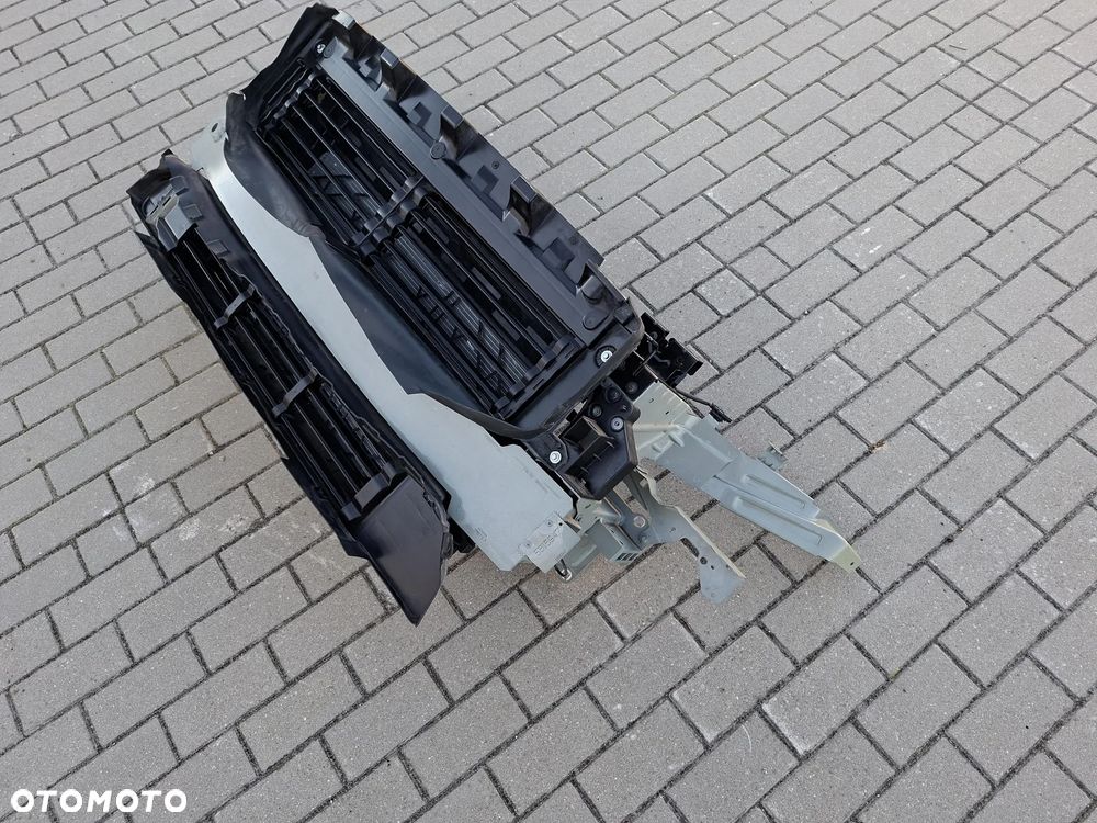pas przod przedni belka wzmocnienie chlodnice volvo xc40 - 2