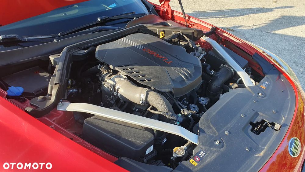 Kia Stinger 3.3 T-GDI V6 GT AWD - 21
