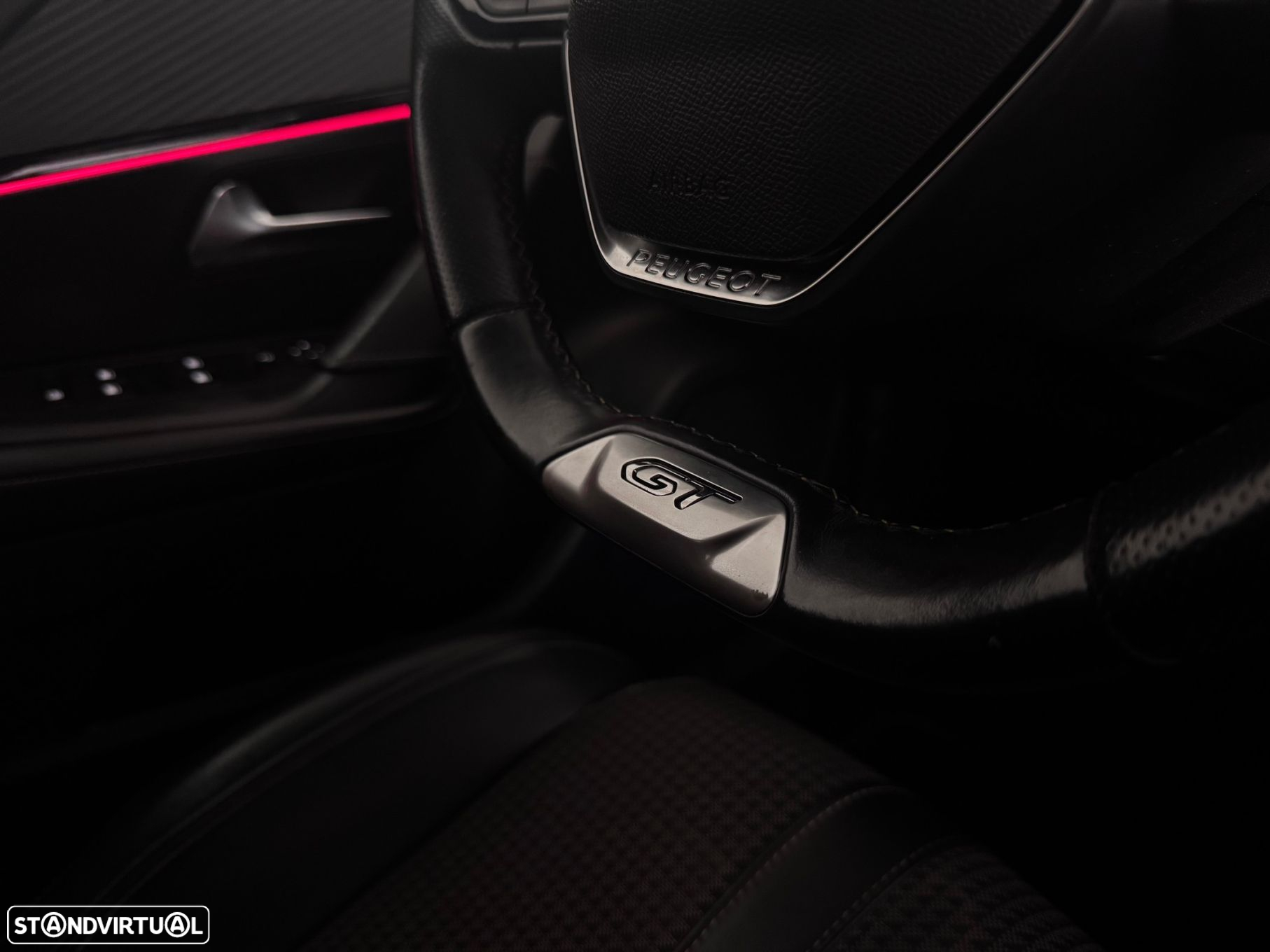 Peugeot 2008 1.2 PureTech GT Line - 11