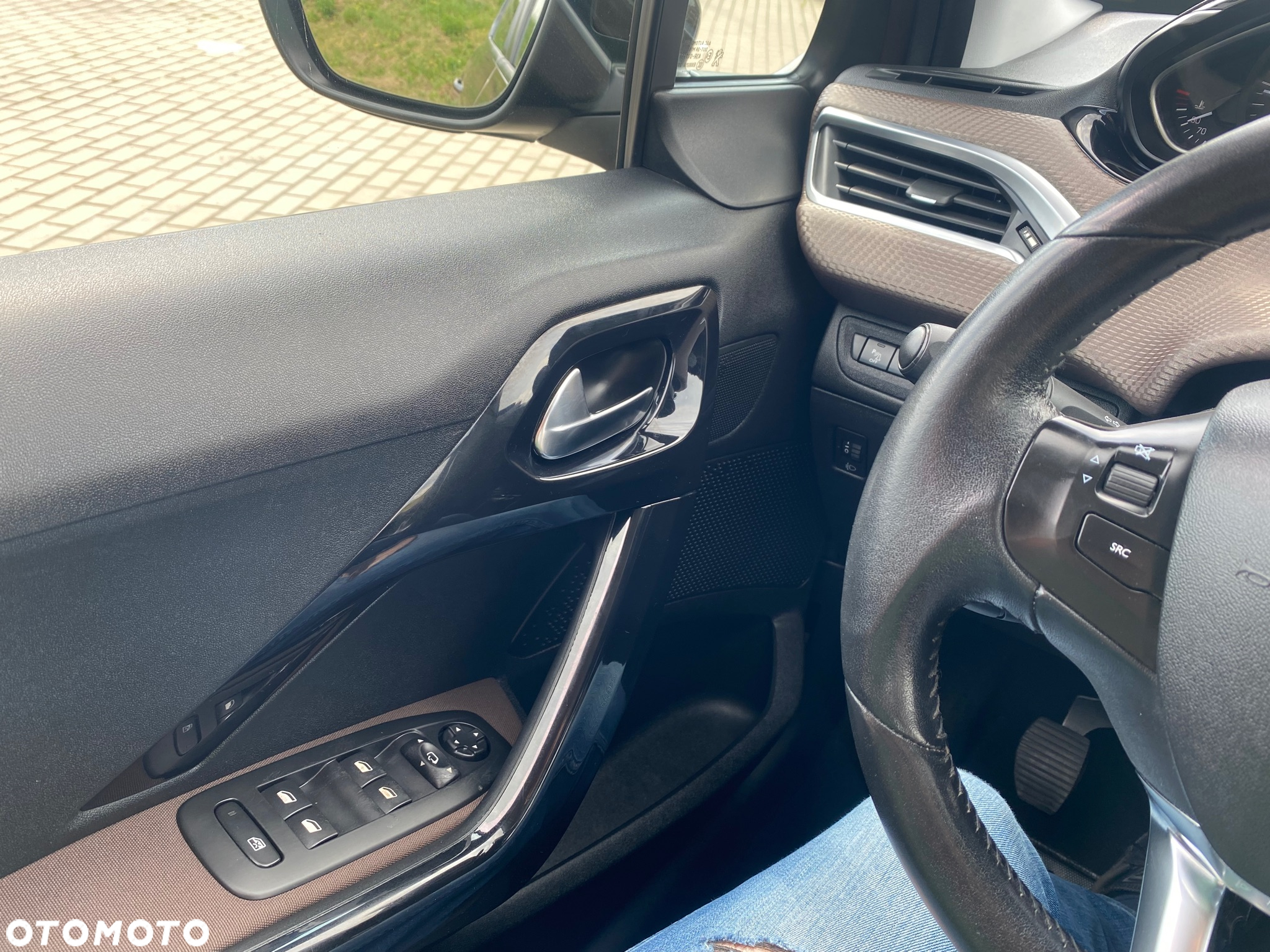 Peugeot 2008 PureTech 110 Stop&Start Black Edition - 10