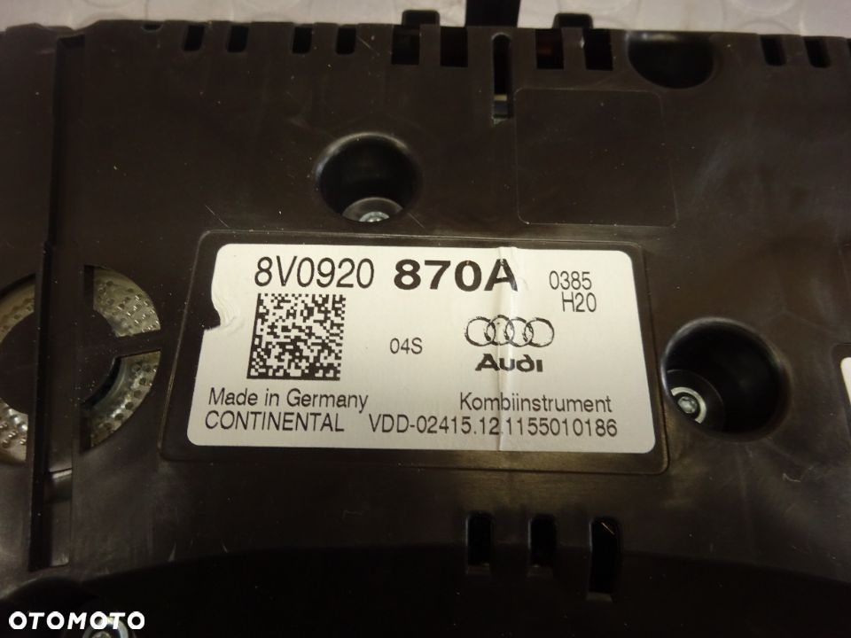 8V0920870A licznik zegary Benzyna Audi A3 8V czesci - 2