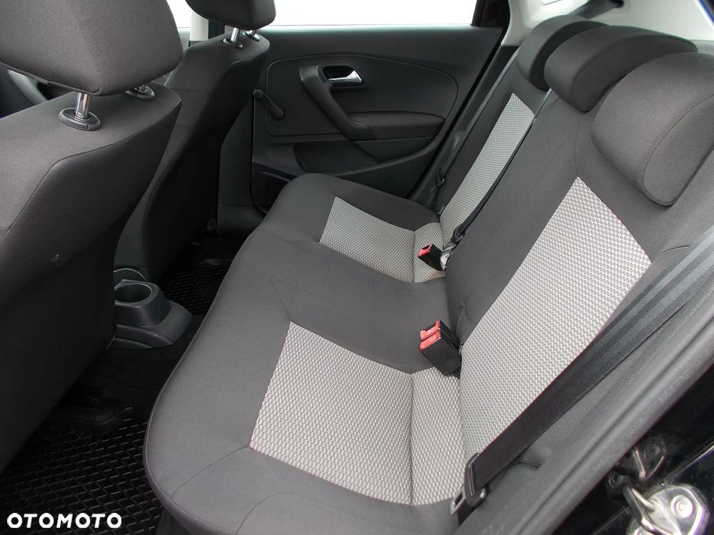 Volkswagen Polo 1.2 Team - 16
