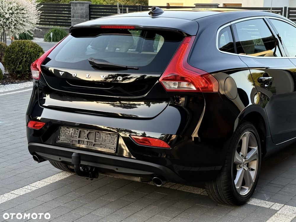 Volvo V40 T3 - 40