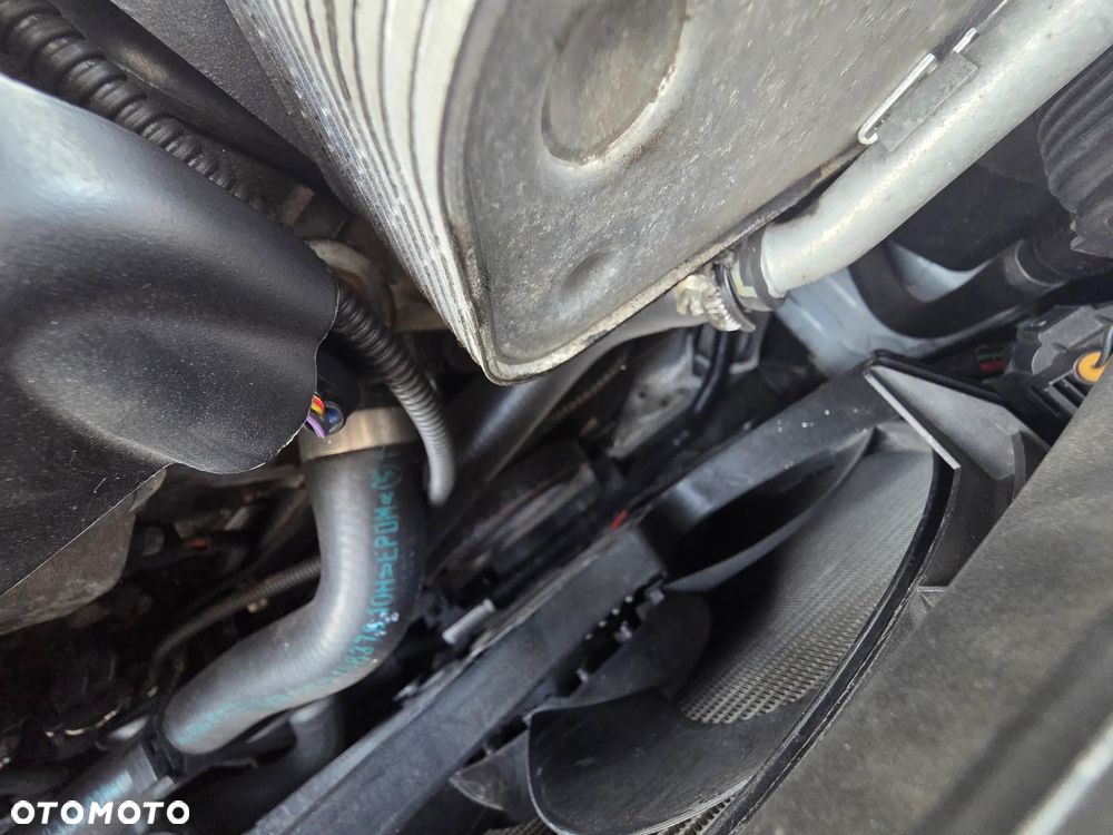 BMW Seria 3 325i - 28