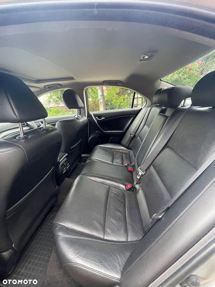 Honda Accord 2.0 Executive - 6