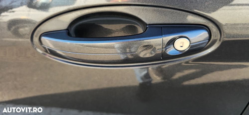 Ford C-Max 2.0 TDCi Start-Stop-System Aut. Business Edition - 12