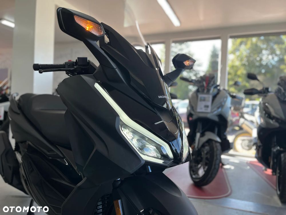 Honda NSS - 15