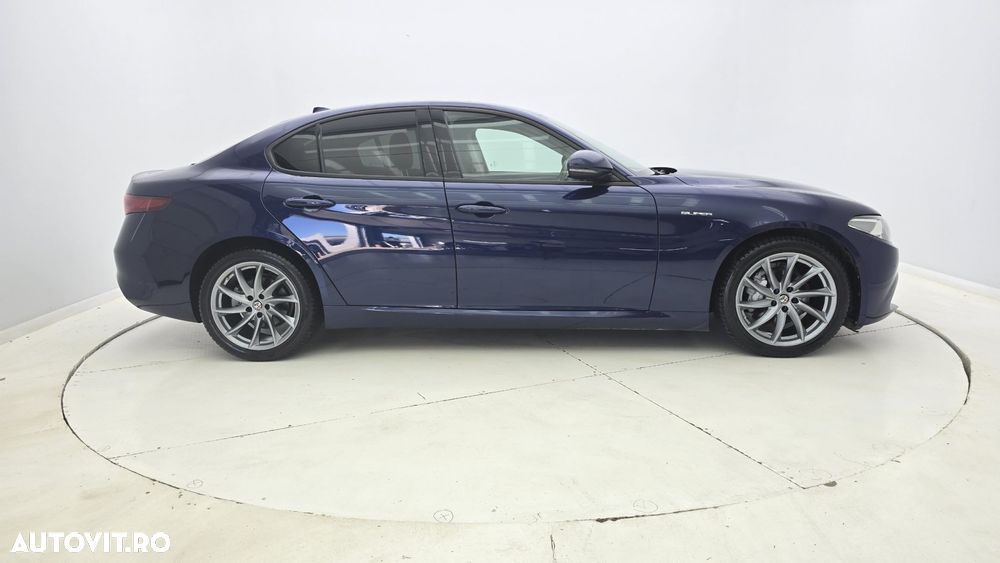 Alfa Romeo Giulia 2.0 Turbo RWD AT8 Super - 6