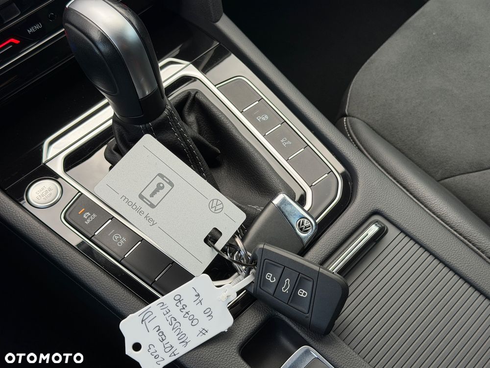 Volkswagen Arteon 2.0 TDI R-Line DSG - 38