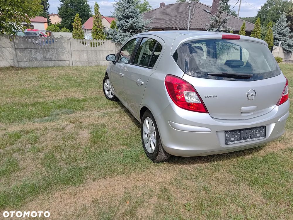 Opel Corsa 1.2 16V Energy - 10