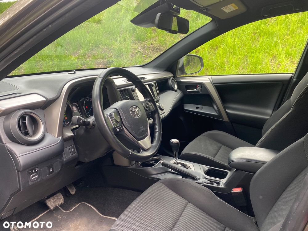 Toyota RAV4 - 12