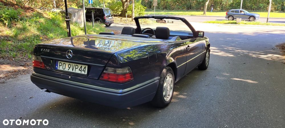 Mercedes-Benz Klasa E 220 - 10