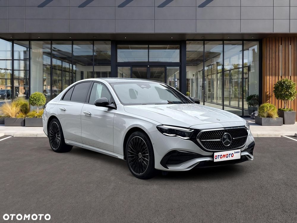 Mercedes-Benz Klasa E 300 de PHEV 4-Matic AMG 9G-Tronic - 4