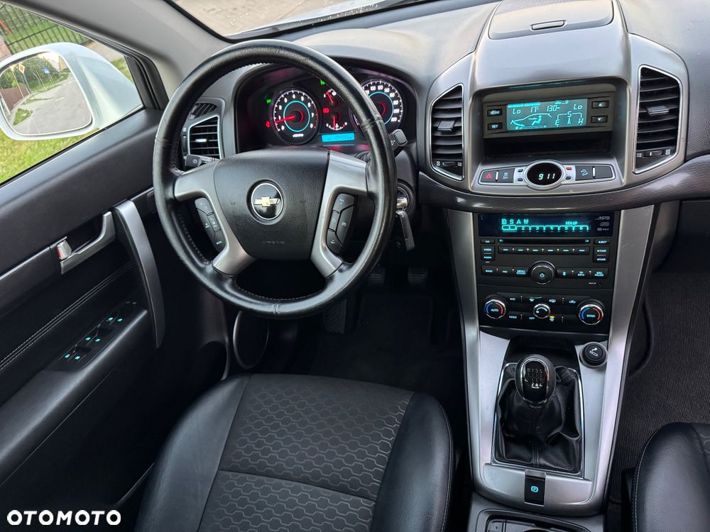 Chevrolet Captiva 2.4 FWD LT - 32