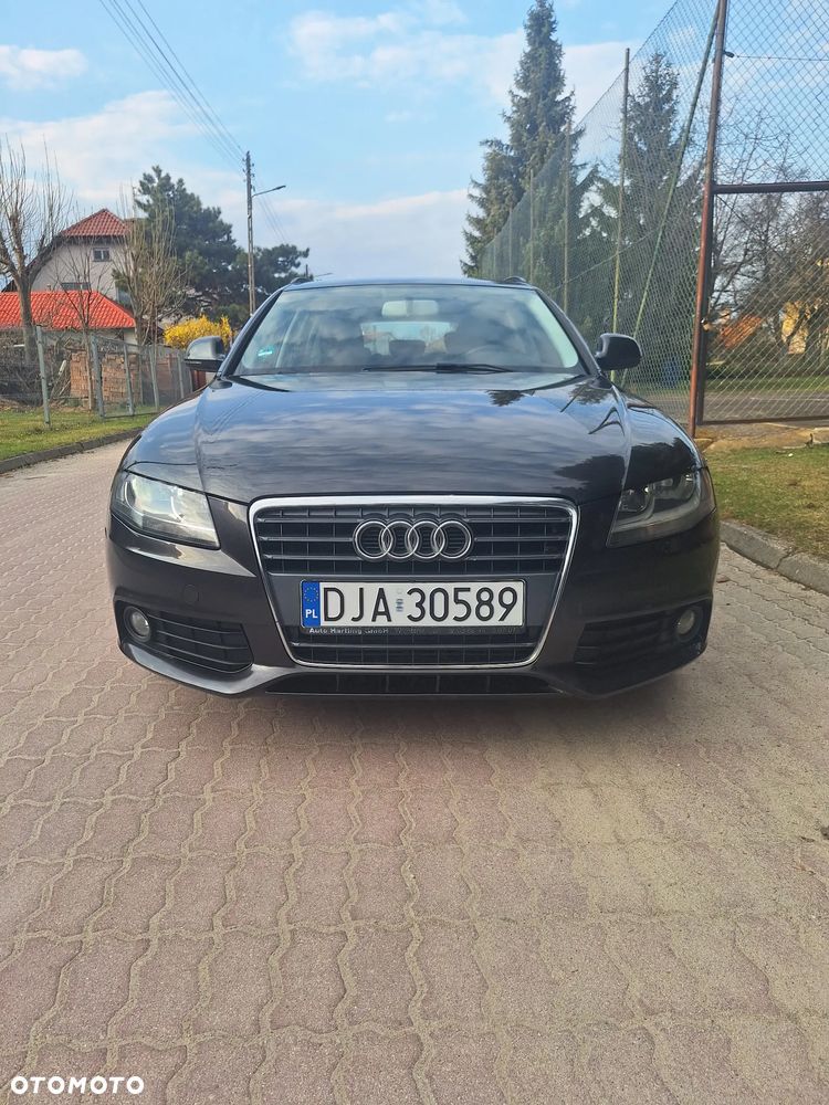 Audi A4 Avant 2.0 TDI - 10