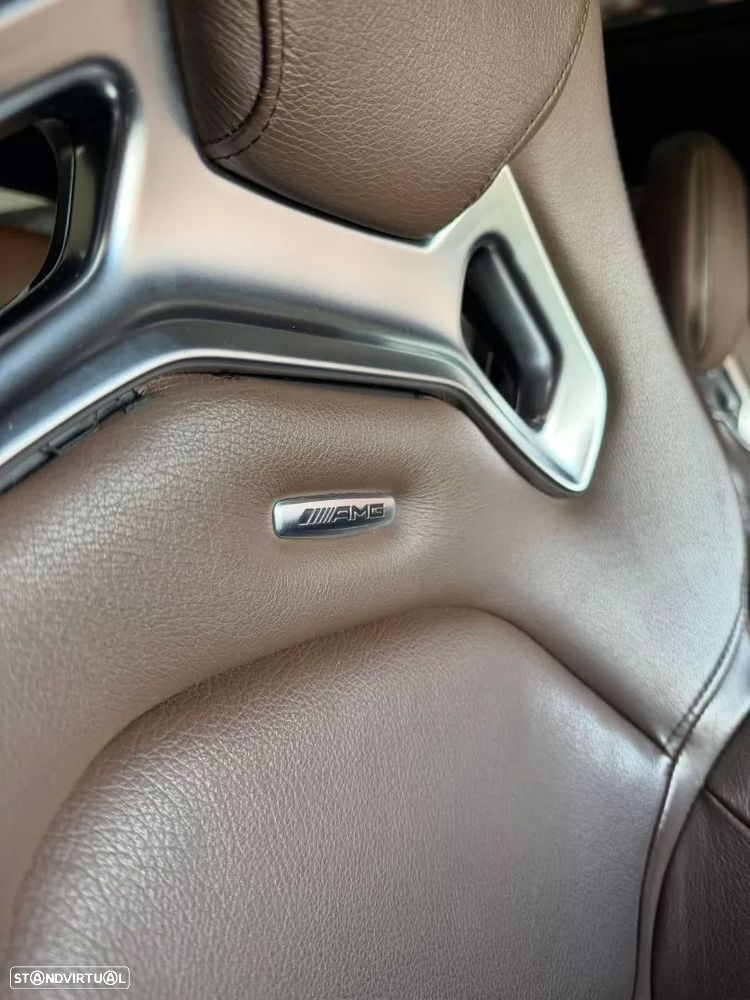 Mercedes-Benz A 45 AMG 4Matic Speedshift 7G-DCT - 8