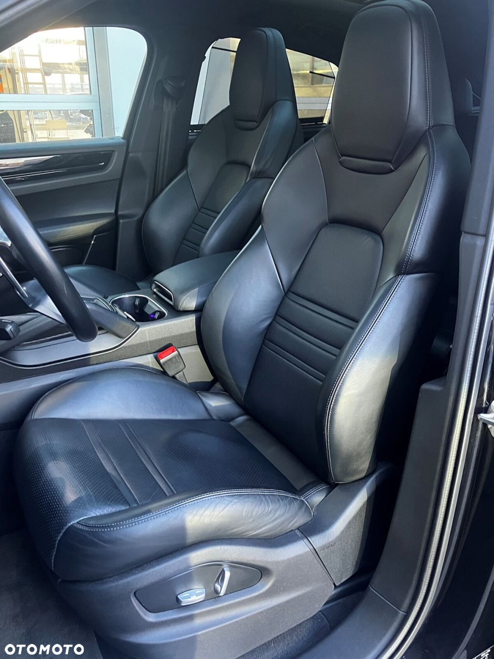 Porsche Cayenne - 18