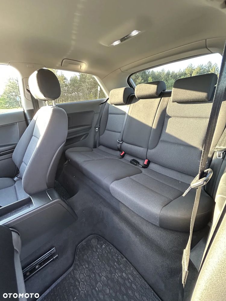 Audi A3 3-drzwiowe 1.6 TDI DPF Ambition - 15
