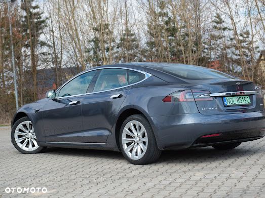 Tesla Model S Long Range Plus - 8