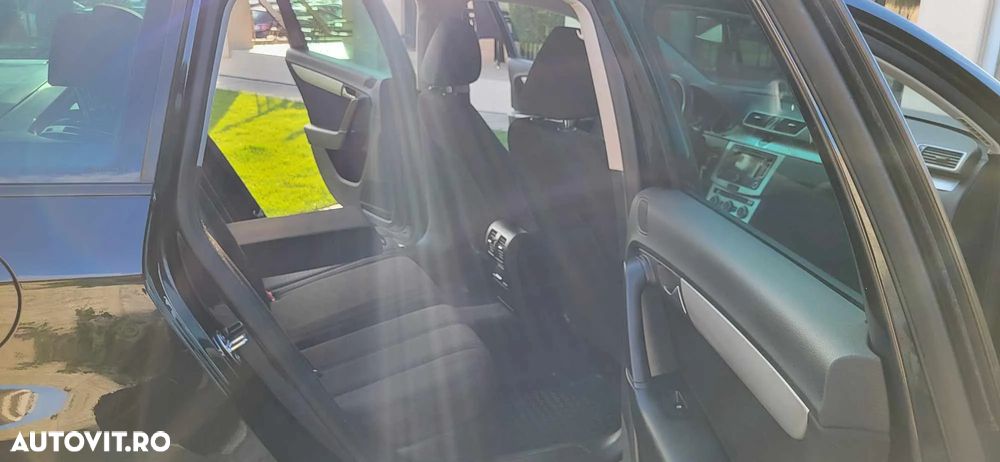 Volkswagen Passat - 15
