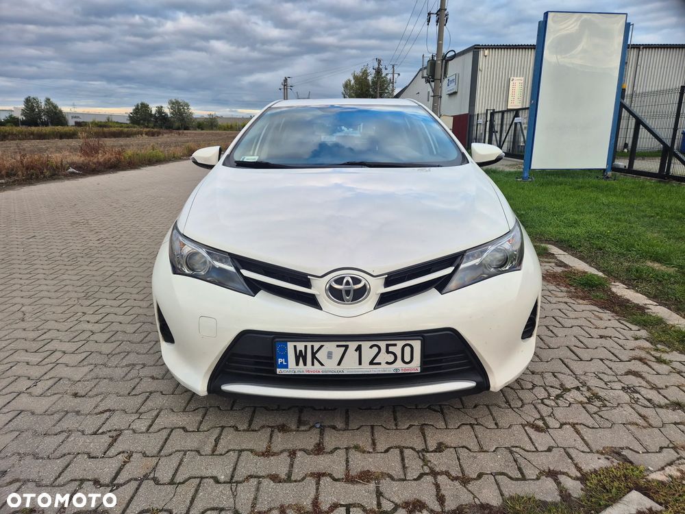 Toyota Auris 1.4 D-4D Active - 3