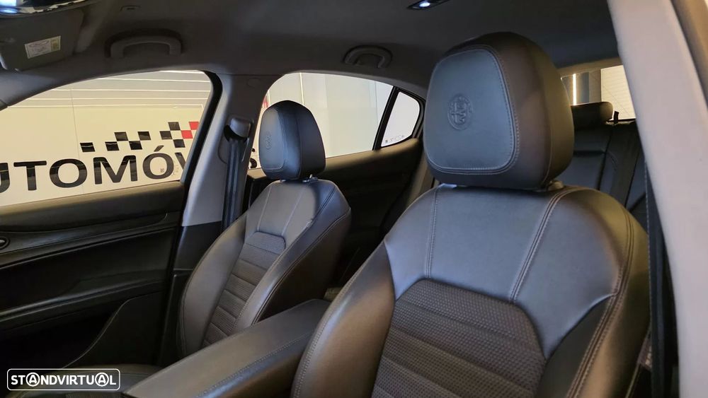 Alfa Romeo Stelvio 2.2 D Super AT8 - 37