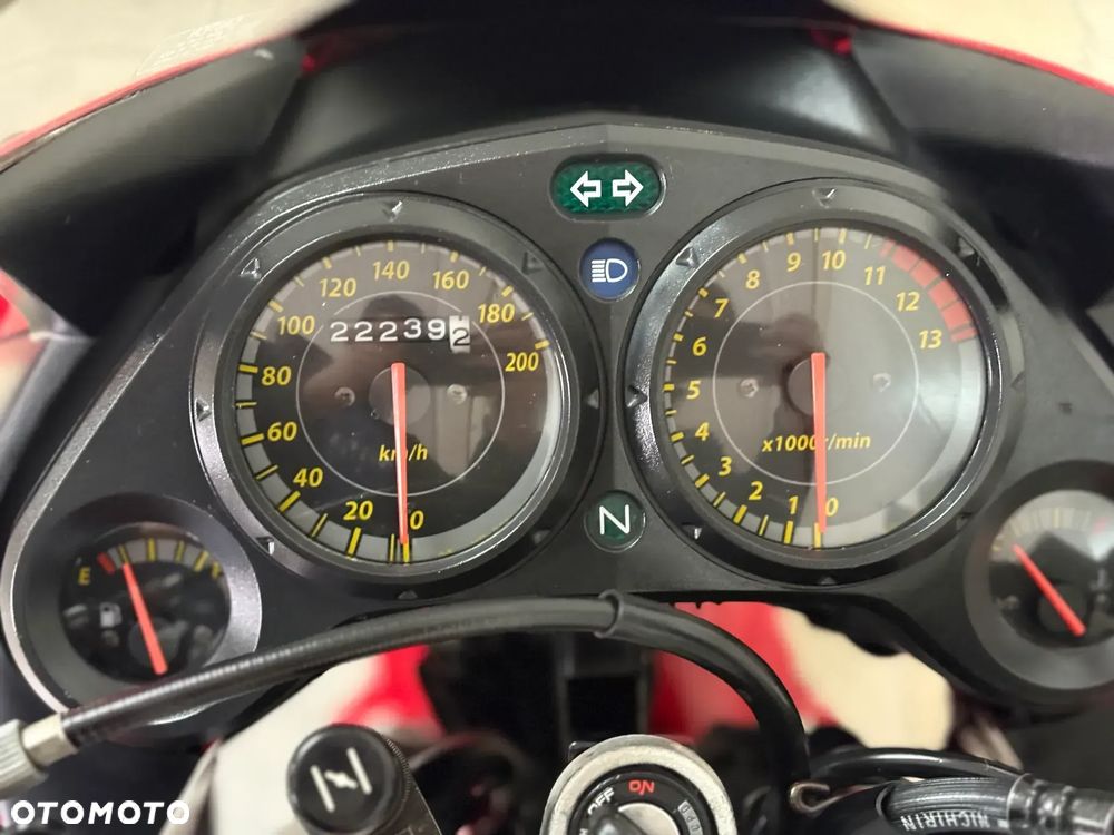Honda CBR - 7