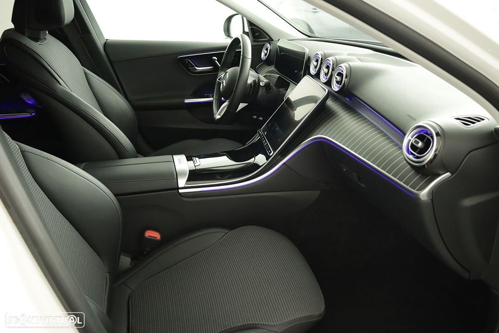 Mercedes-Benz C 300 e - 26